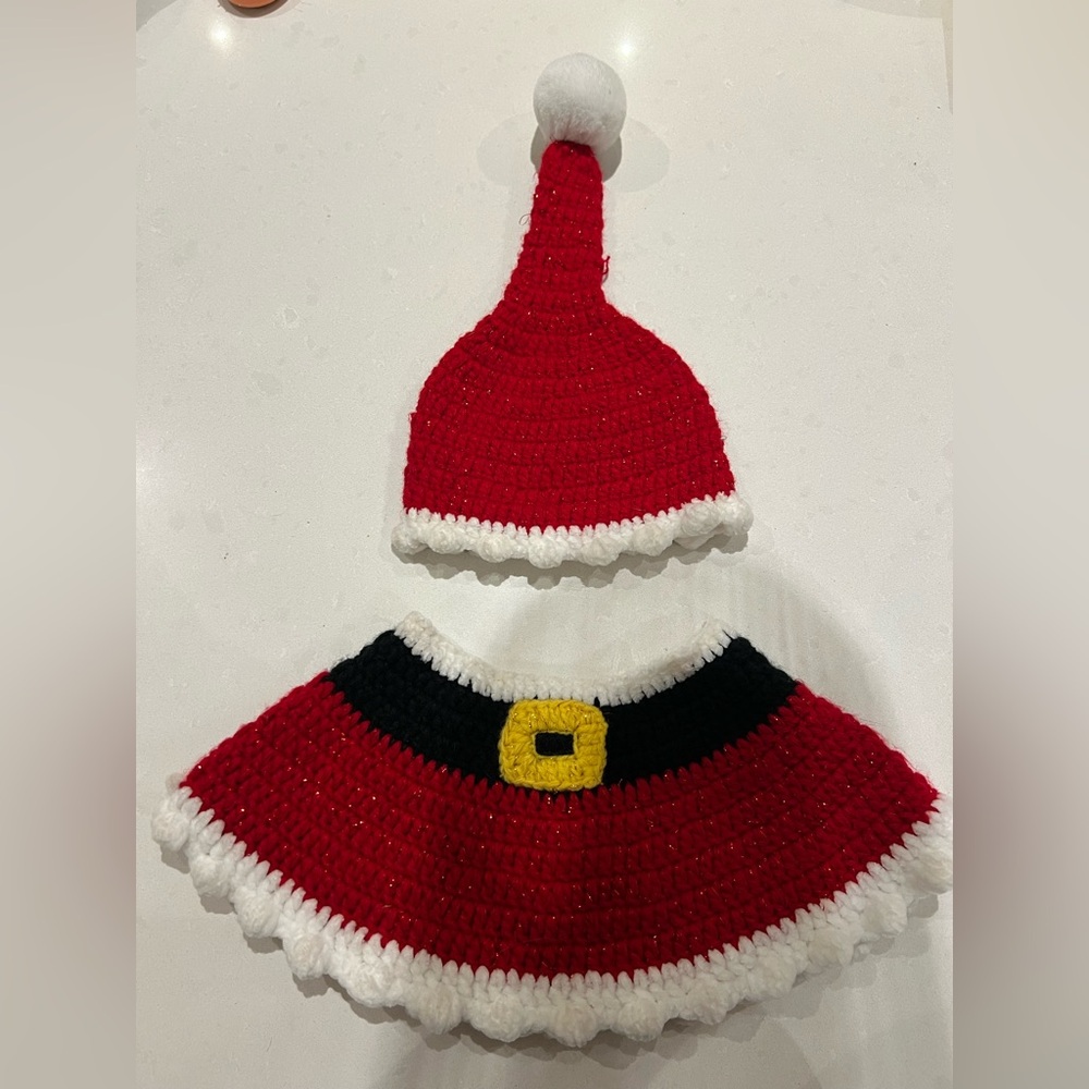 Little cuties Red and White Santa Baby skirt diaper cover with hat Outfit 0-6